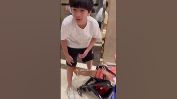 RAFATHAR KHAWATIR LIAT LUKA DI KAKI LILY KARENA JATUH #yourneedsind #raffinagita1717  #rafathar
