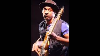 MARCUS MILLER.wmv - Ooh - feat. lalah hathaway chords