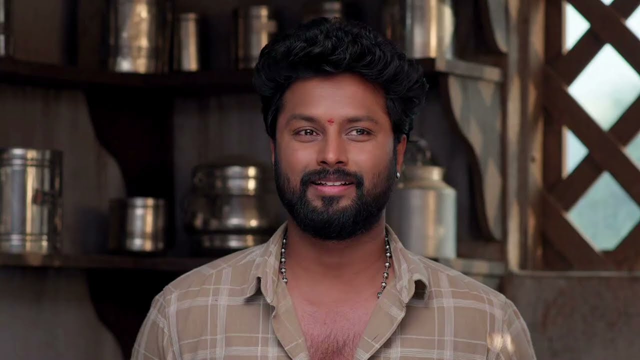 Podharillu Serial Review చక్రి తల్లిని ఇంటికి తీసుకువచ్చిన మహాలక్ష్మీ