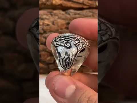 حجر عقيق يماني كردي صياغة الغزال ابداع من ابداعات الشريف