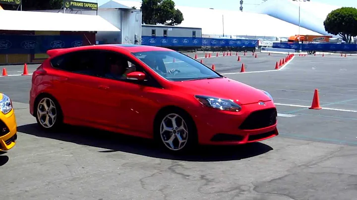 Ford Focus Ride 'N Drive - Barrett Jackson Automotive Auction - Orange County, CA - 1