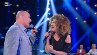 Video thumbnail of "Marcella Bella e Stefano Sani cantano "L'ultima poesia" - Ora o mai più 08/06/2018"