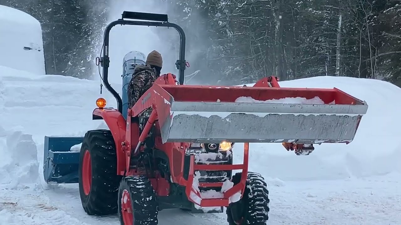 Snow AGAIN Calling in Heavy Equipment