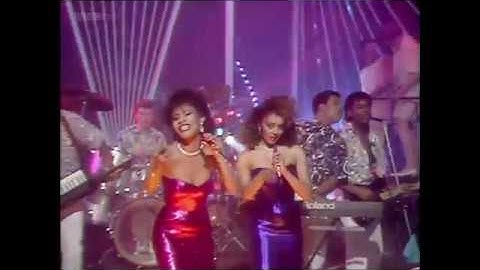 The Cool Notes - Spend The Night (TOTP 1985)
