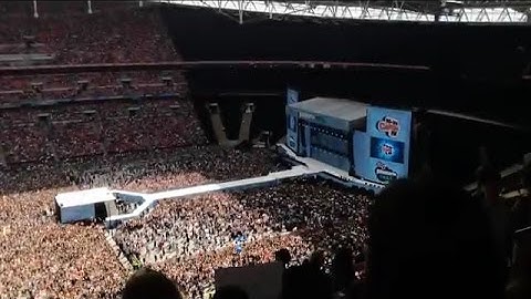 Thumbnail of One Direction At The Summertime Ball 2015