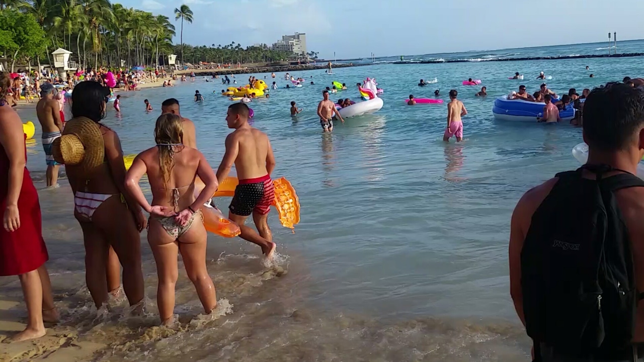 video phone beyonce mp3 2017 Pool Float Spring Break Party at Waikiki Beach, Oahu, Hawaii