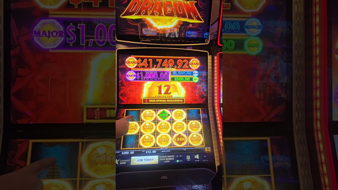 MAJOR IS SHOWING #slots #vegas #shorts #bonus #win #gamble #casino # ...