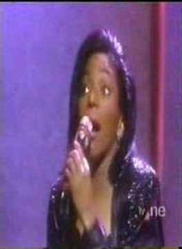 Stephanie Mills- Rush On Me (Live)