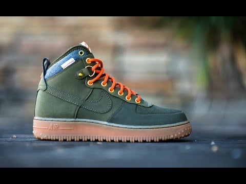 nike duck boots
