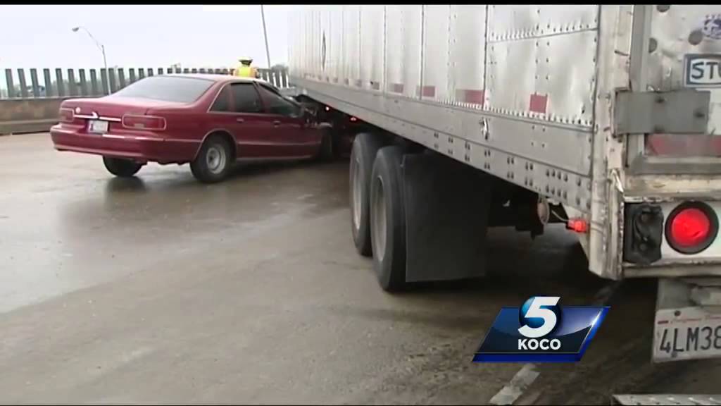 Icy conditions lead to wrecks throughout the metro - YouTube