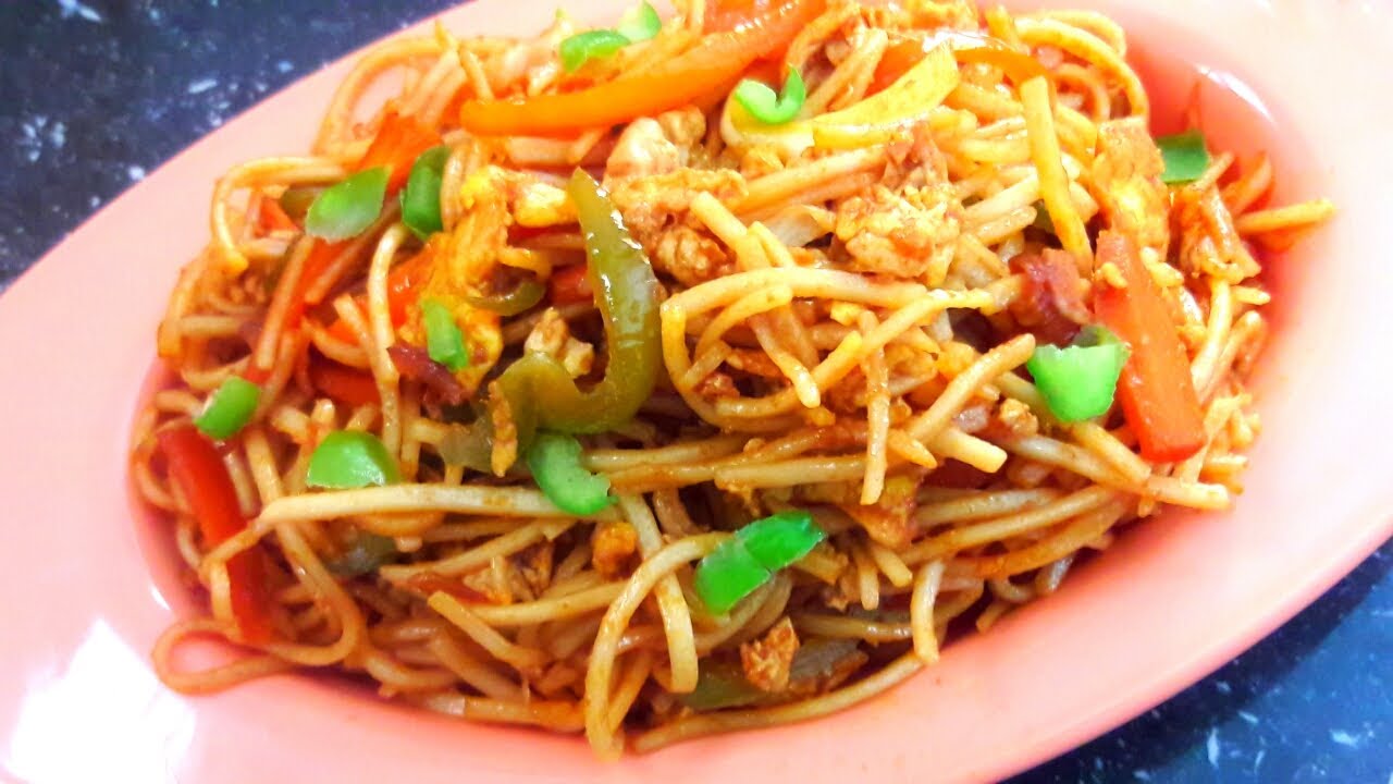 EGG HAKKA NOODLES/how to make egg hakka noodles recipe... YouTube