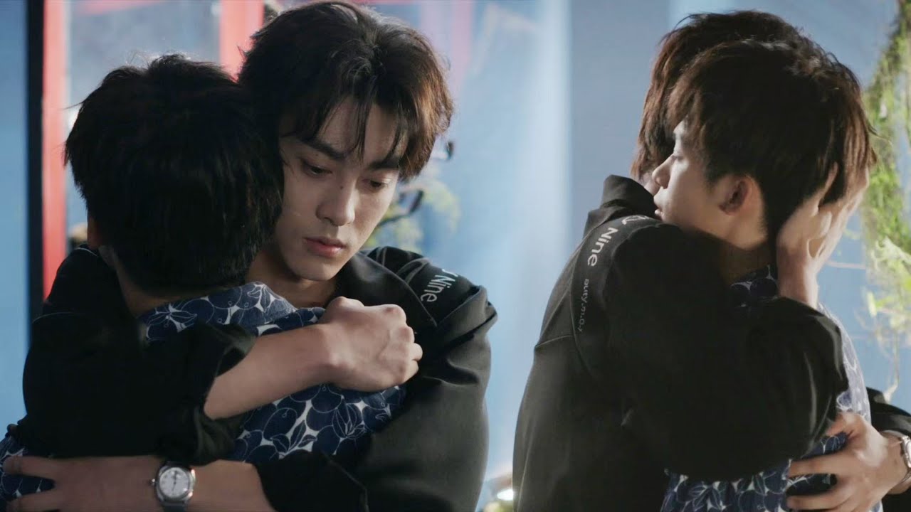 Верхний подумал, что нижний его обманывает, и пошёл его ловить, но он не ожидал, что тот его обманет