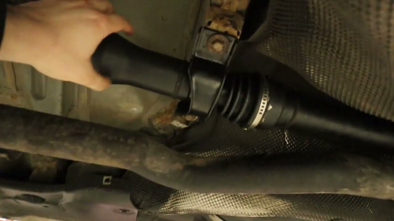 Tätä Tukilaakeria EI VOI VAIHTAA Mersun Mielestä! | Kardaanin tukilaakerin vaihto: MERCEDES ML/GL/R