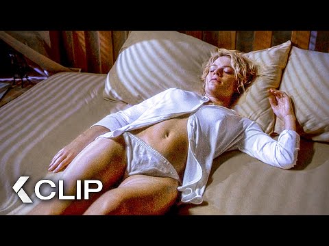 An Invisible Intruder Slips into Bed with Her - HOLLOW MAN Clip