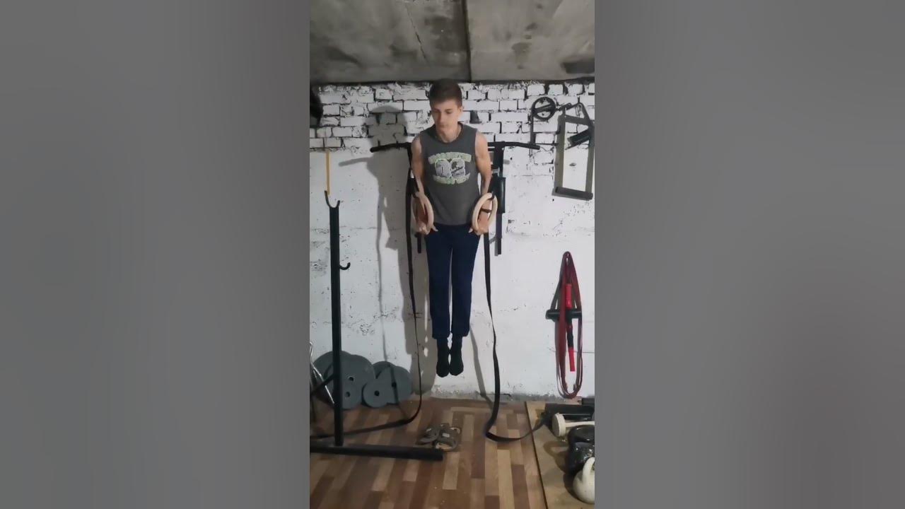 Идеальный турник Кирилл белый