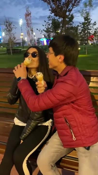 Bir necha kishi ogizda jum kompilyatsiya Gola mala pizda