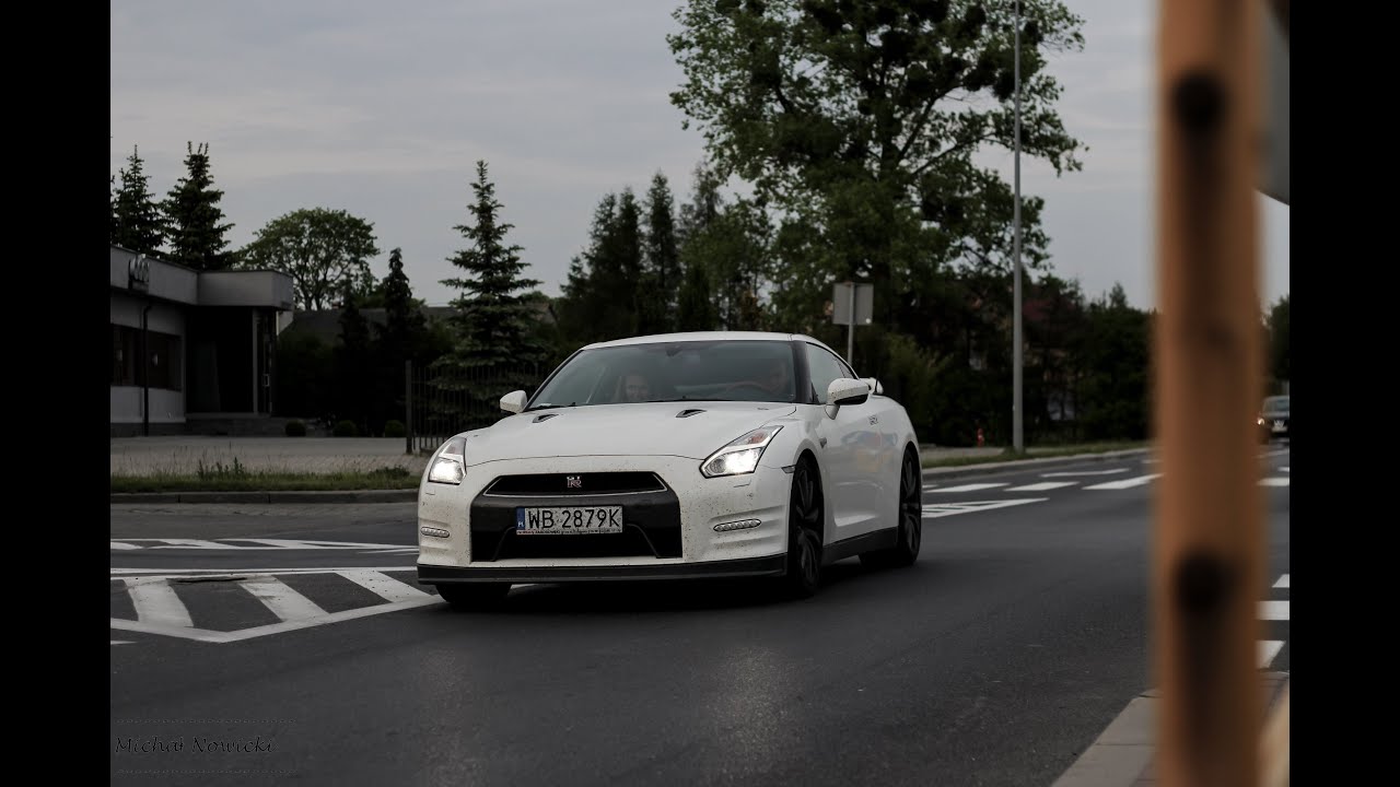 Nissan gtr acceleration