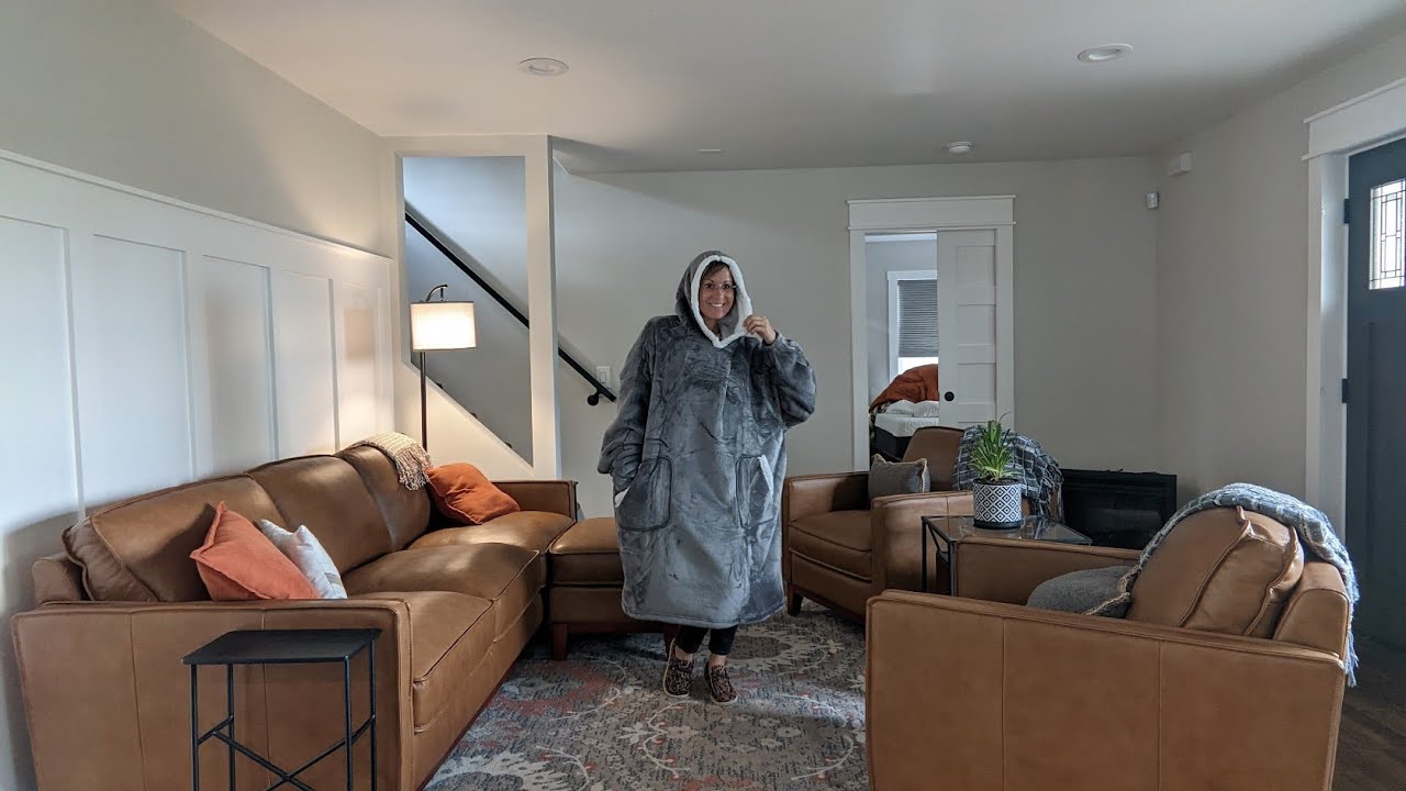 Cold Weather Must Have: Wearable Blanket Hoodie 