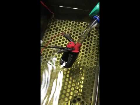 Video: Ano ang pagkakaiba sa pagitan ng isang fuel pump at isang yunit ng pagpapadala?