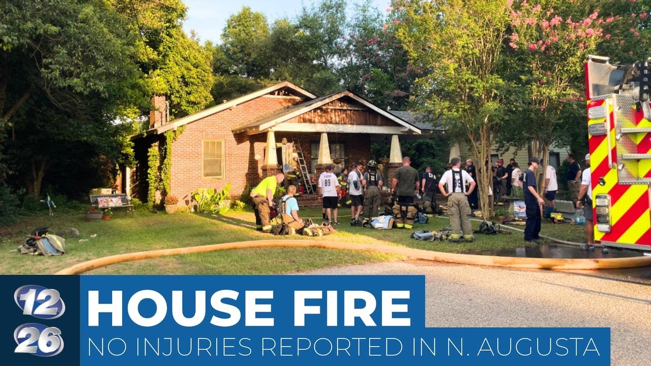 Crews battle house fire on East Avenue in North Augusta - YouTube