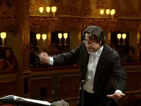 Beethoven 'The Consecration of the House' (Riccardo Muti)