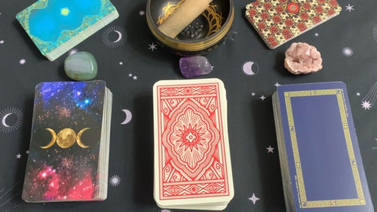 ELE (a) TEM INTERESSE EM MIM?! Se sim, de que forma?!