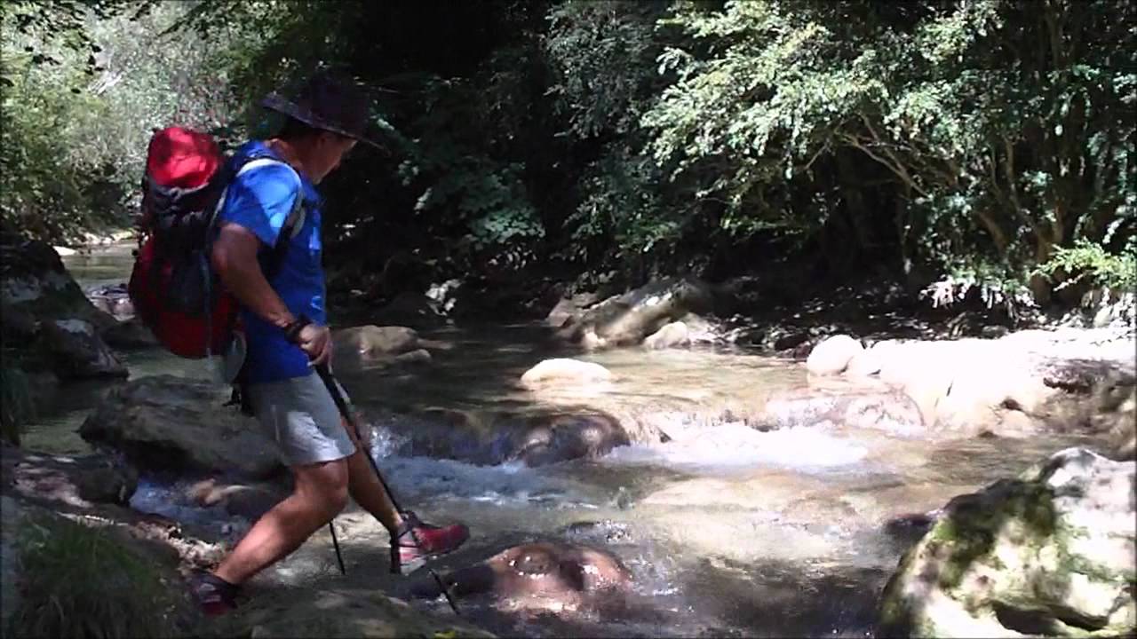 2011.08.20 Cascade de la Druise et remontée de la rivière Gervanne.wmv