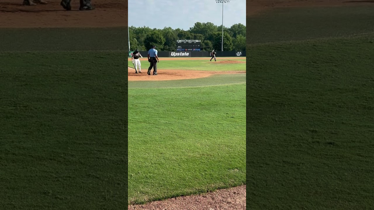 #highlights pick off at first got the out