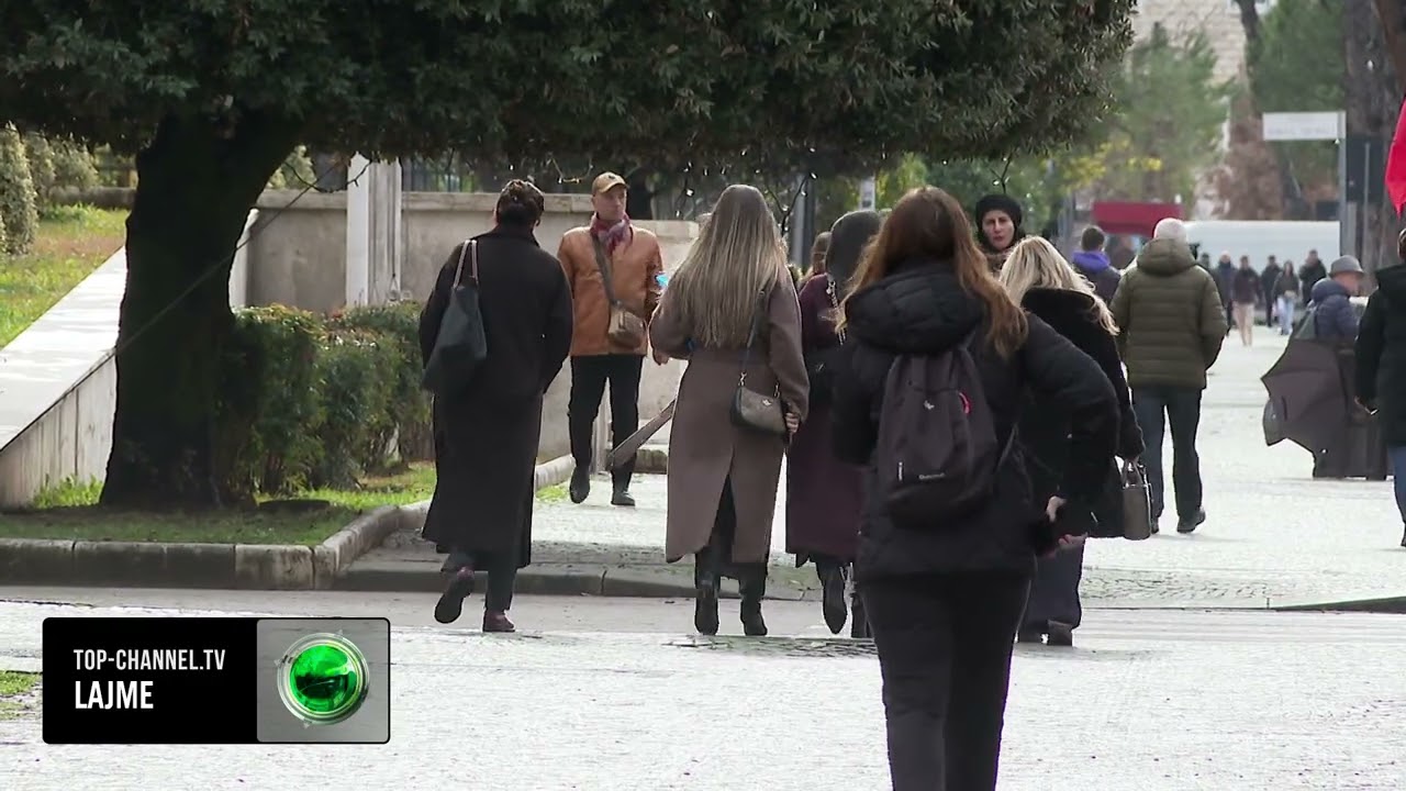 Top Channel/ Mësuesi “misterioz” i Jehovait, arsimtari i shkarkuar për praktikimin e fesë në shkollë