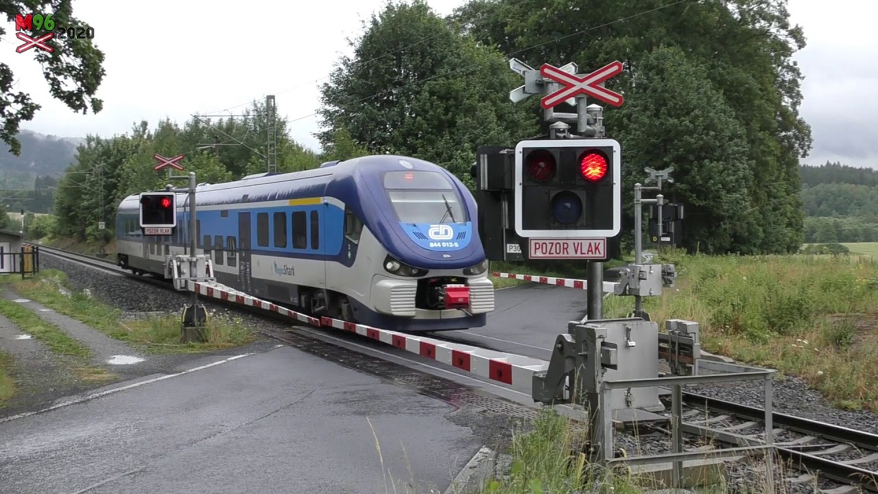 Železniční přejezd Lázně Kynžvart-Lískovec [P304] - 15.7.2020 / Czech railroad crossing