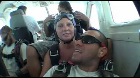 Heidi Lucas SKYDIVES!!!