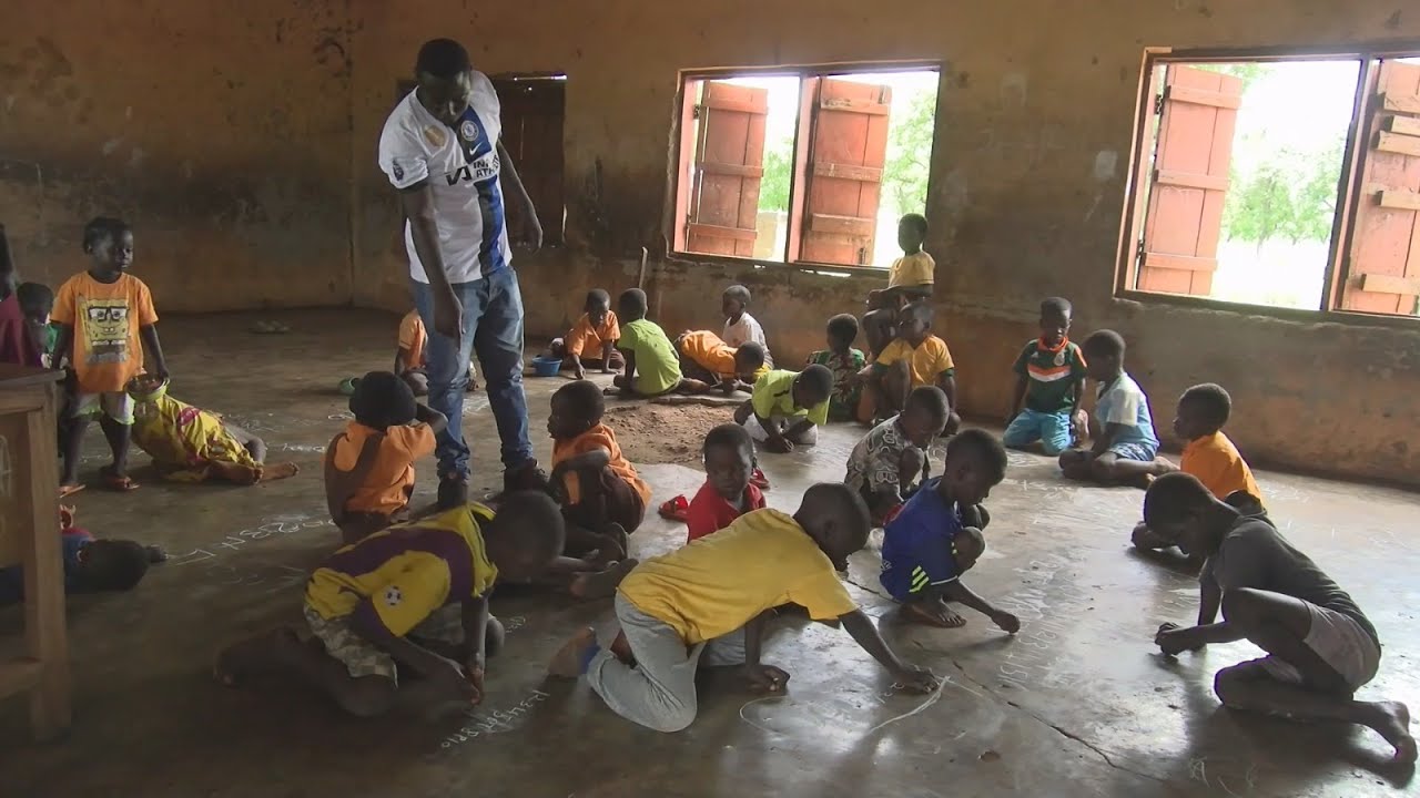 Crumbling Start: Goat gives birth in classroom as pupils of Jinlo Sch. learn in unsanitary condition