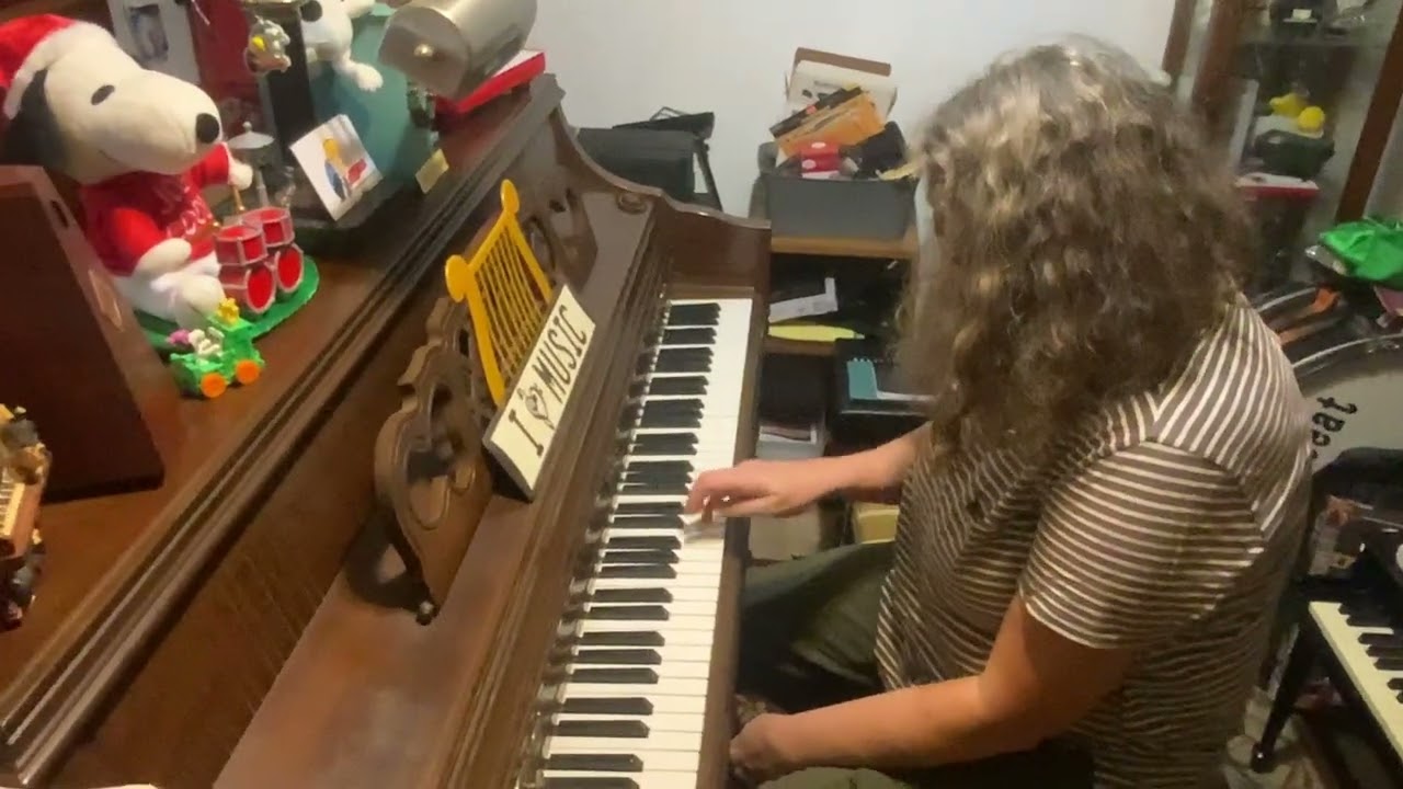 Mommy playing my piano🎹❤️😁😮😂