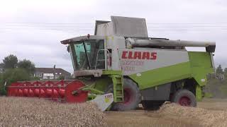 Harvest 2017 Claas Lexion 480 Combine Harvester