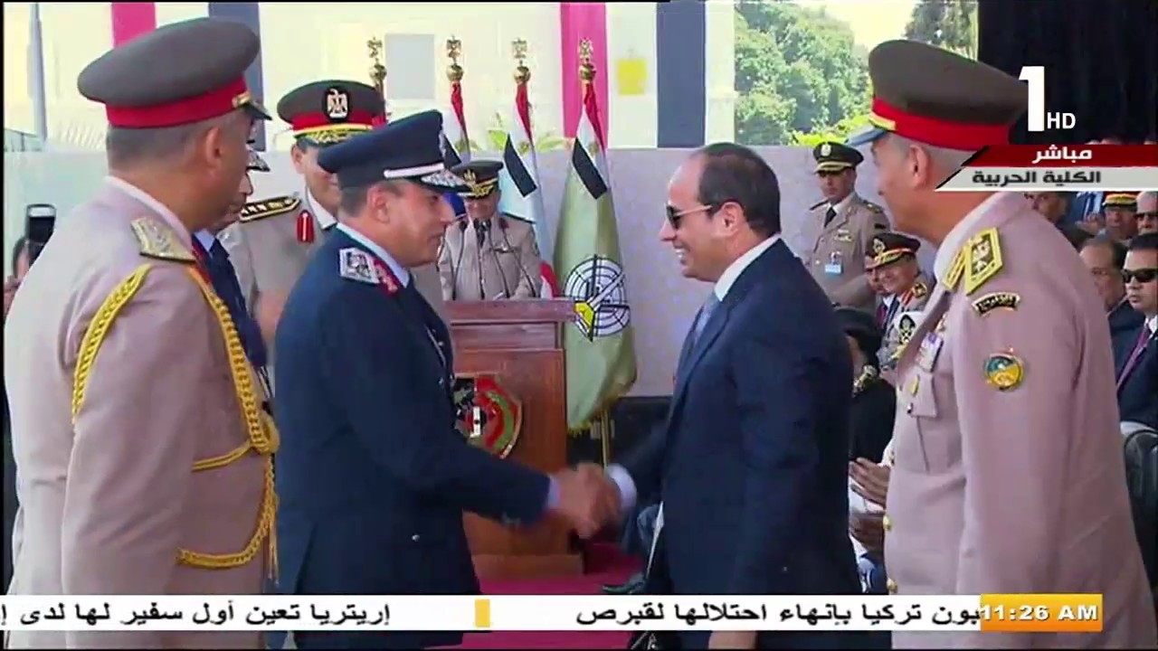 الرئيس السيسى يصدق على ترقية اللواء محمد عباس قائد القوات الجوية لرتبة فريق