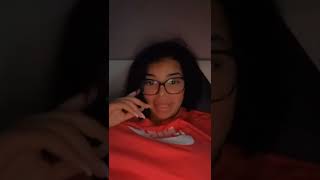 Ruby Nikara Vou Me Préférez Avec Ou Sans Lunettes ?