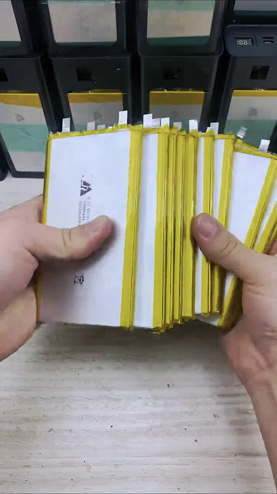 This 100000mAh Power Bank is a BEAST! | Supports All Fast Charging 🔋