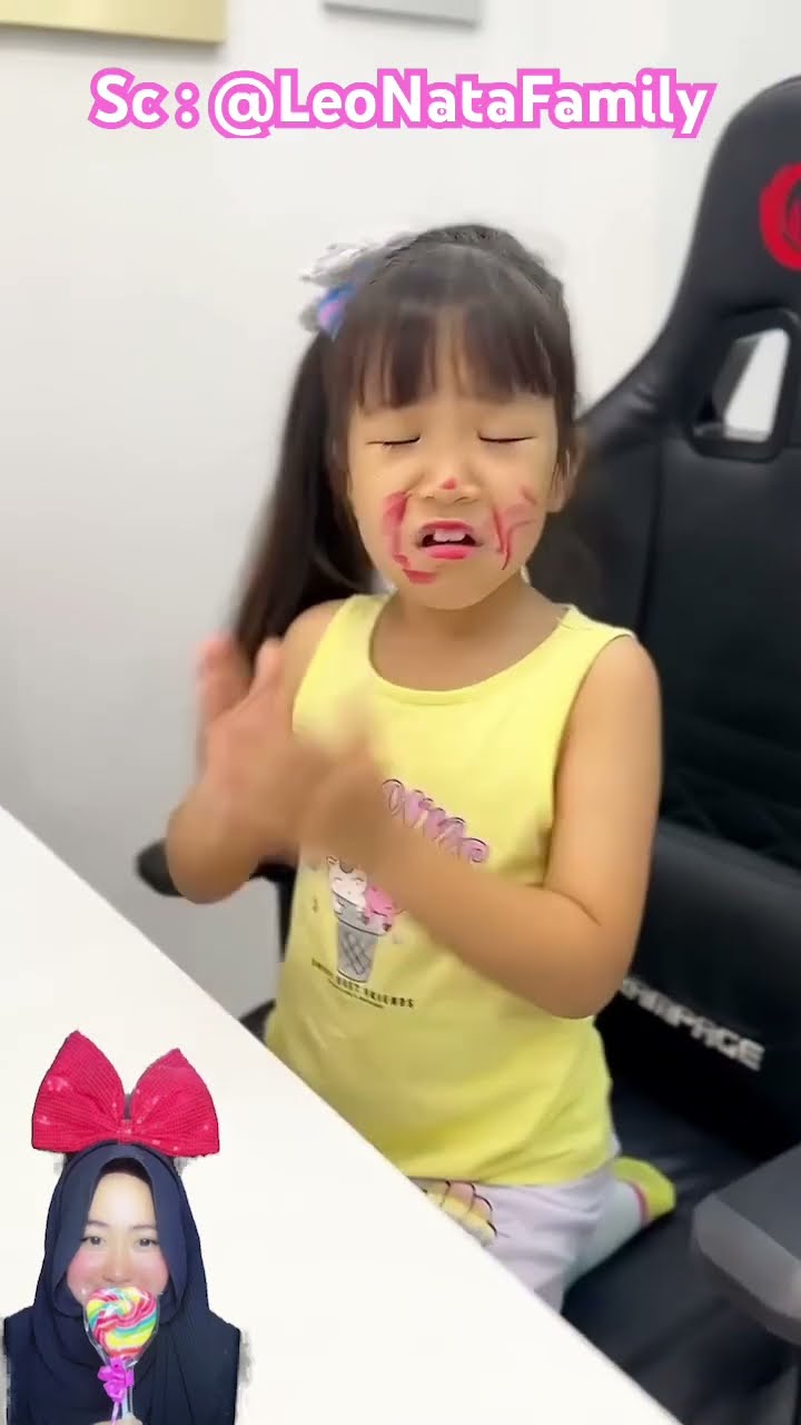 MENGAPA DIA MENGGAMBAR PAKAI LIPSTIK MAMA⁉️Jadi Dimarahin Kan Sama Mama? @LeoNataFamily #shorts