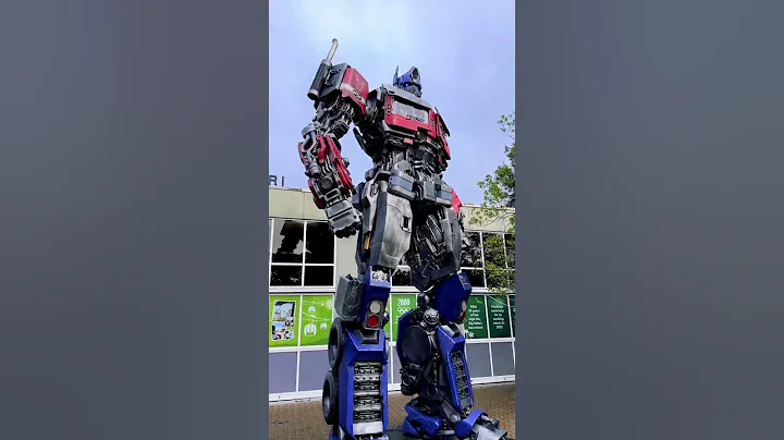 Transformers: Rise Of The Beasts Statues World Tour | Optimus Prime & Optimus Primal land in Sydney