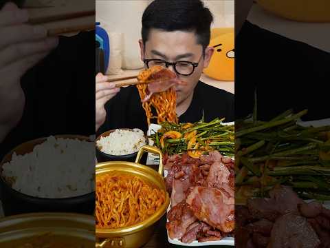 불닭볶음면과 <strong>훈제오리</strong>!ㅎ