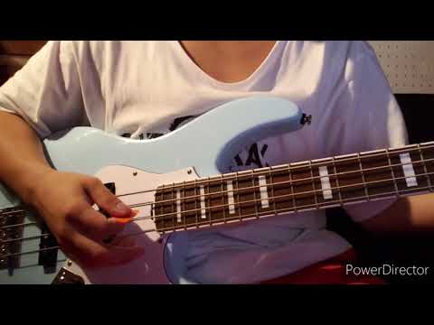 ベース初めて2週間で【メルト/supercell】弾いてみた⠀