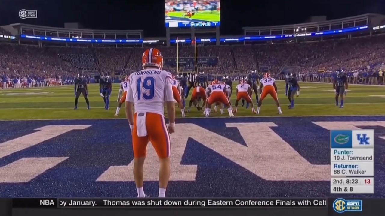 The Time Kentucky Double Teamed the Opponents Punter (It Was Genius)