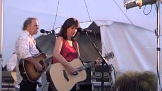 Karla Bonoff - The Water is Wide chords