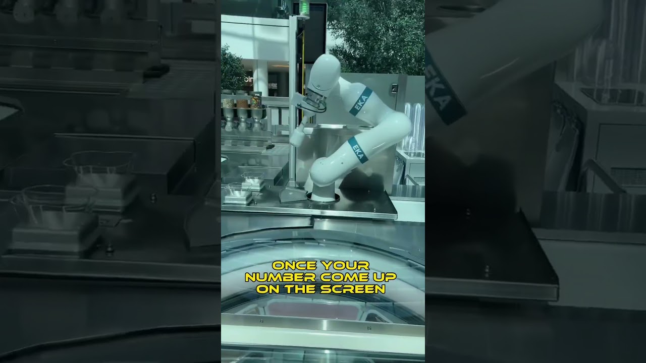Robotic Gelato. I’ve never seen anything like this before. Are we already living in the future?🤖🦾