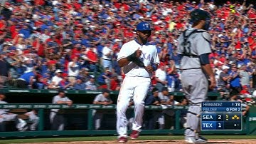 SEA@TEX: Fielder lofts an RBI single into left