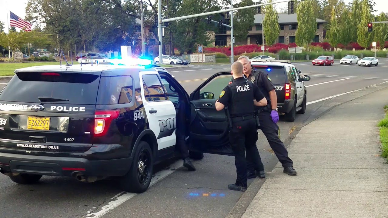 Officer Hutchinson training a newbie Officer Day during Warrant Arrest