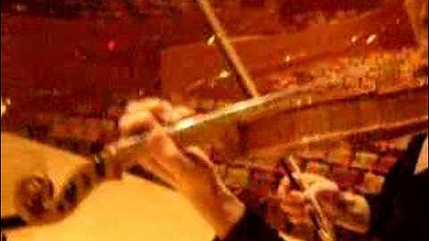 Shifting without a shoulder rest 2