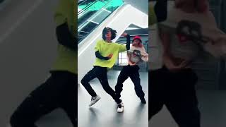 Blackpink Lisa & Winner Hoony Danced to MONEY