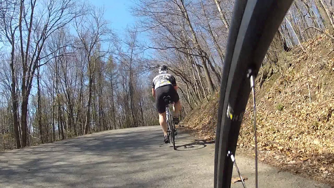 Trek 5200 North Shore Drive climb and short decent road fork view.