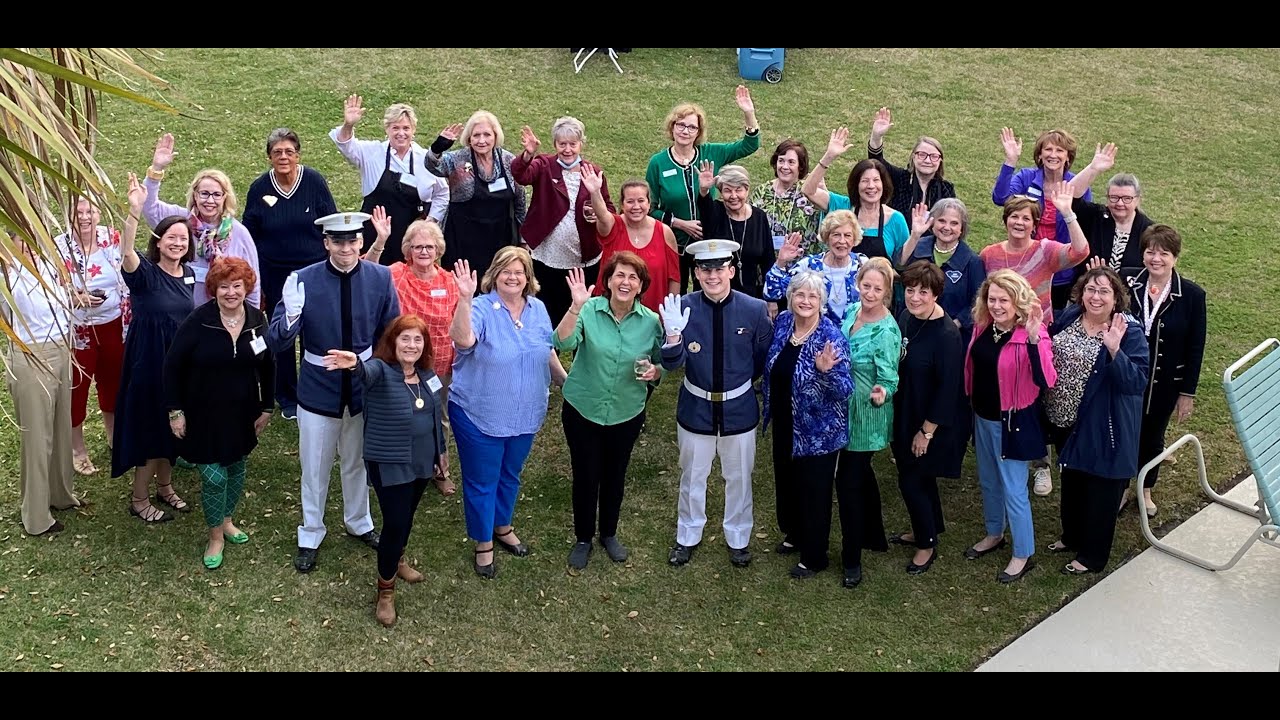 Fort Sullivan Chapter NSDAR hosts President General VanBuren.